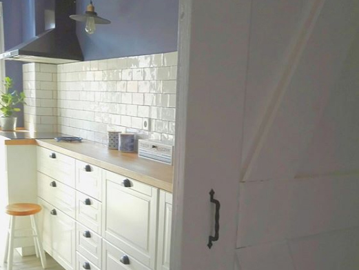 ¿Te gustaría tener las puertas y muebles de madera más originales? Irusu te los hace a medida y con el diseño más original. Calidad y un minucioso trabajo artesanal para que presumas de los muebles más increíbles.